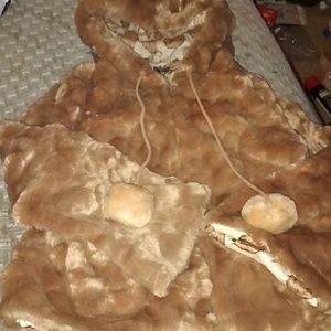 NWOT SM Her Universe Star Trek Tribble Faux Fur Coat